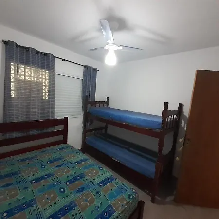 Casa a 80m da Praia das Toninhas-3